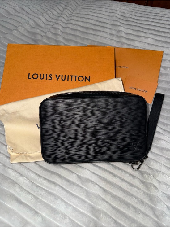 Handbags - 🎉SOLD🎉 Louis Vuitton Dandy Organizer Epi Noir